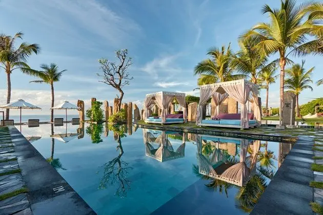 The Royal Purnama Art Suites & Villas