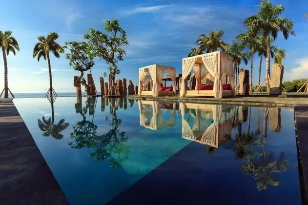 The Royal Purnama Art Suites & Villas - Havuz