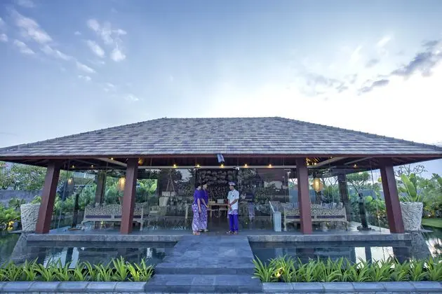 The Royal Purnama Art Suites & Villas - Lobi