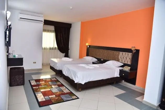 Royal Pyramids Hotel