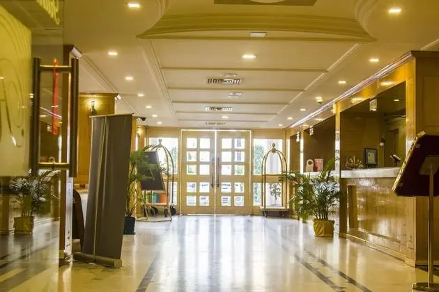 Royal Regency Lifotel by Crossway - Lobi