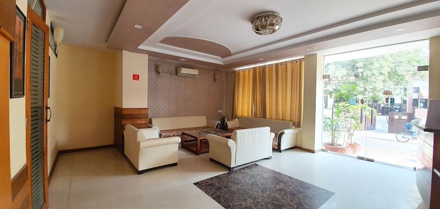 Hotel Royal Residency