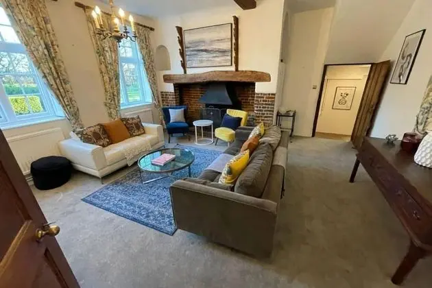 The Royal Retreat -elegant 7bdr With Garden