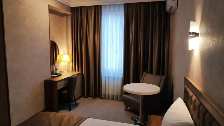 Royal Sapphire Hotel - Oda