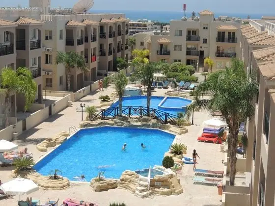 Royal Seacrest Apartments
