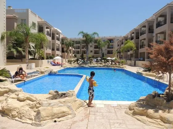 Royal Seacrest Apartments