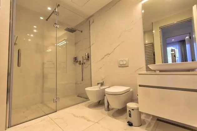 Royal Sealine - Rozino - Banyo Tipleri
