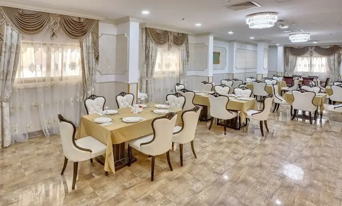 Royal Hotel Sharjah - Yerinde Yemek