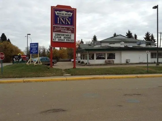 Royal Star Motor Inn