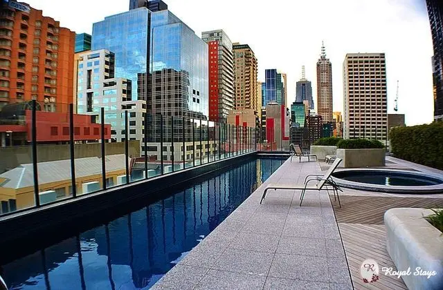 Royal Stays Apartments Melbourne CBD - Havuz