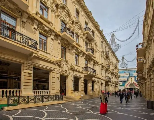 Royal Suite Apartment on Nizami Street