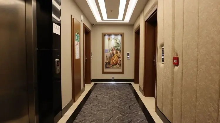 Royal Sweet Hotel