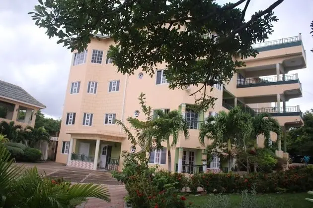 Royal Tower Suites - Dış Mekan