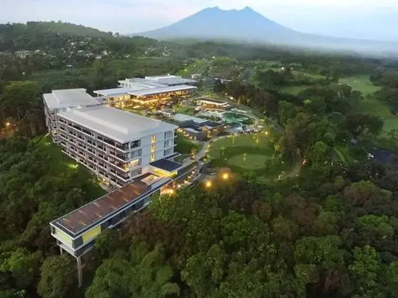 Royal Tulip Gunung Geulis Resort & Golf