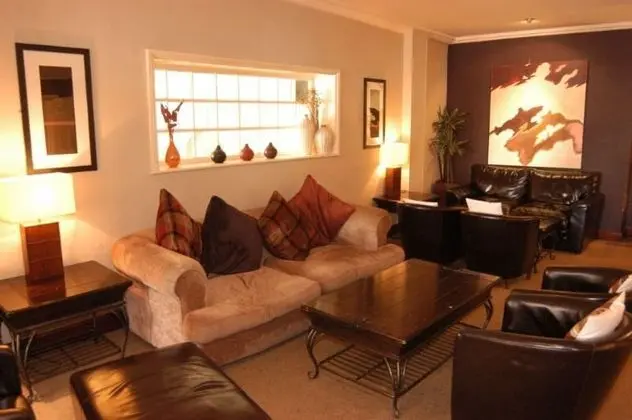 Royal Wells Hotel - Lobi