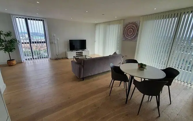 Royal Wharf Excel - 2 Bed Close To City Airport