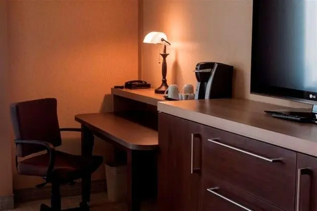 Hotel Royal William an Ascend Collection Hotel