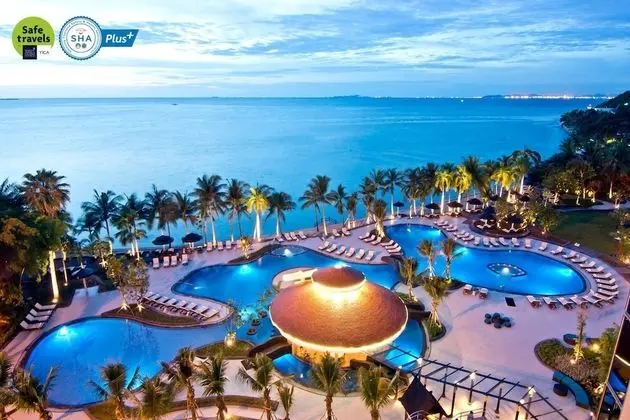 Royal Wing Suites & Spa