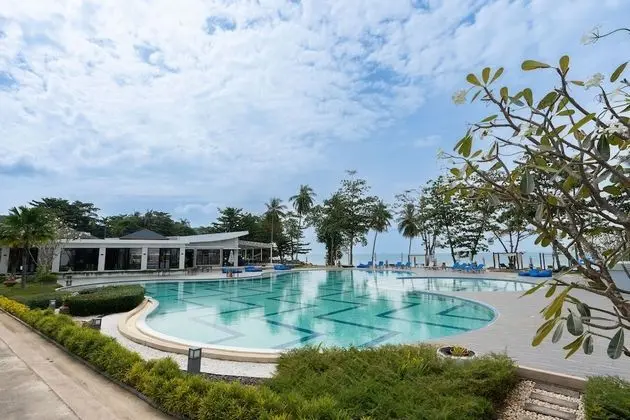 Royal Yao Yai Island Beach Resort - Near Phuket