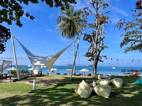 Royal Yao Yai Island Beach Resort - Near Phuket - Plaj