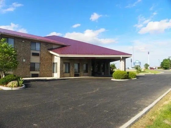 Royalton Inn & Suites Upper Sandusky - Genel
