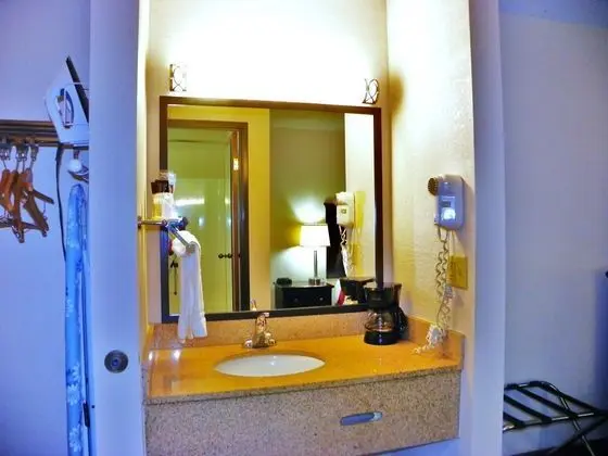 Royalton Inn & Suites Upper Sandusky - Genel
