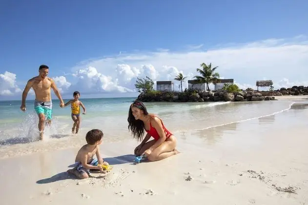 Royalton White Sands Montego Bay, An Autograph Collection All Inclusive Resort - Plaj