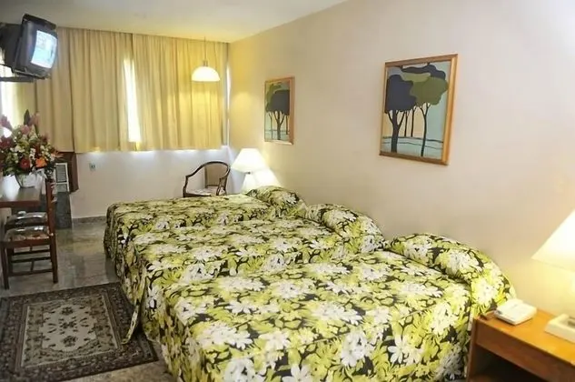 Royalty Copacabana Hotel - Oda