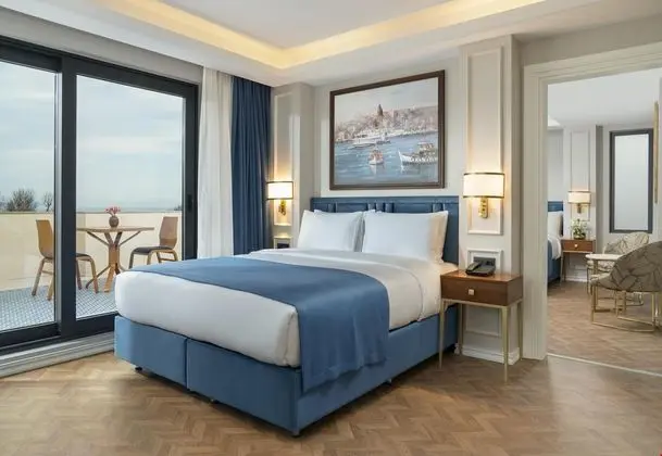 Royan Hagia Sophia Radisson Individuals