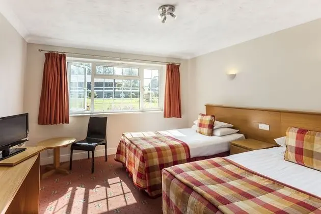 Roydon Marina Village Hotel - Oda