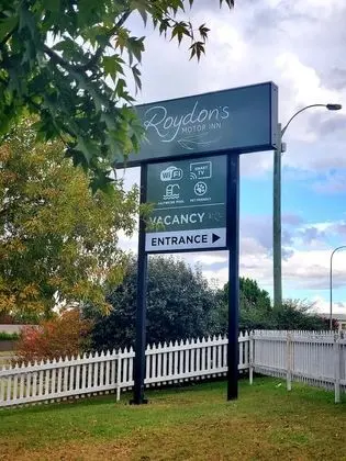 Roydons Motor INN - Dış Mekan