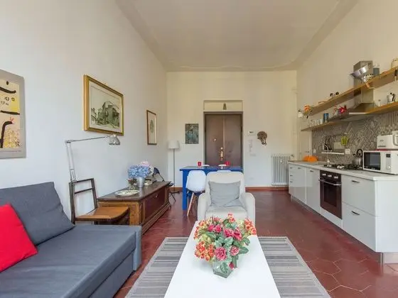 RSH Bright Vatican Apartment