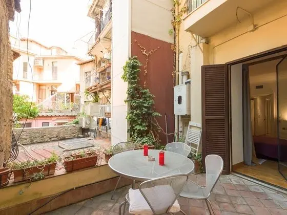 RSH Ghetto Enchanting Terrace Apartment