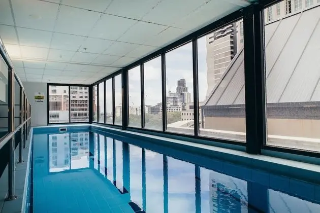 Rubi, 1BDR Melbourne Apartment - Havuz