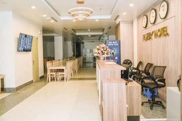 Ruby Hotel Cat Ba - Lobi