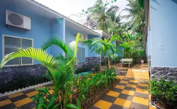 Ruby Phu Quoc Hostel