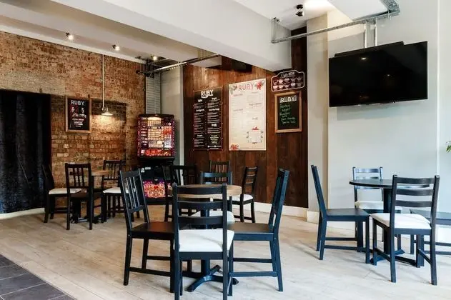 RUBY Pub & Hotel - Yerinde Yemek