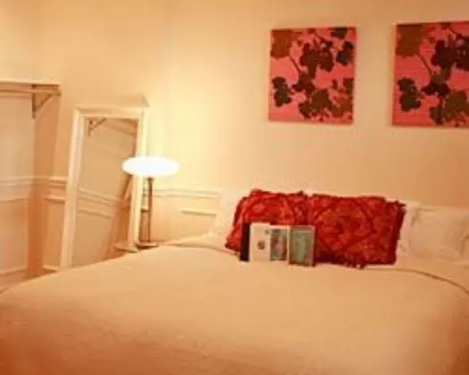 Ruby Room