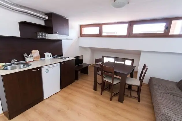 Ruby Tower Apartments - Mutfak