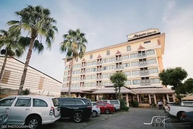 Ruean Phae Royal Park Hotel