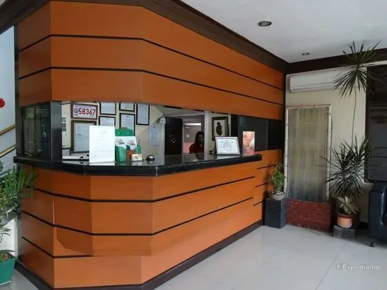 RueMango Apartelle and Suites - Lobi