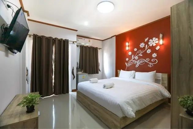 Ruenchofa Hotel - Oda