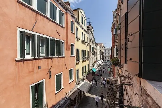 Rugabella Rialto Deluxe by Wonderful Italy
