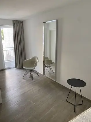 Ruhiges Neubau Apartment Nähe Dom & City - Oda