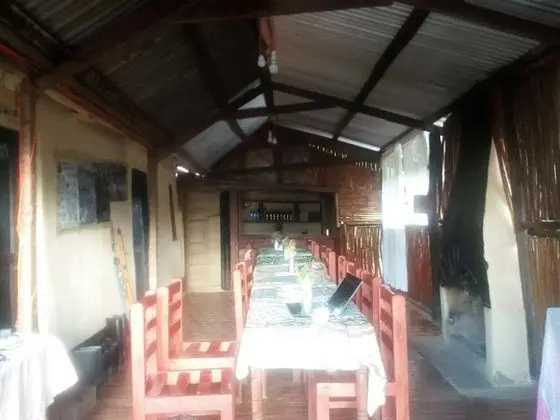 Ruhija Community Rest Camp - Yerinde Yemek