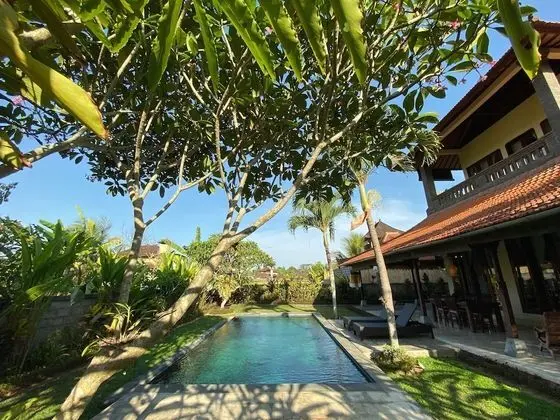 Rumah Dadong