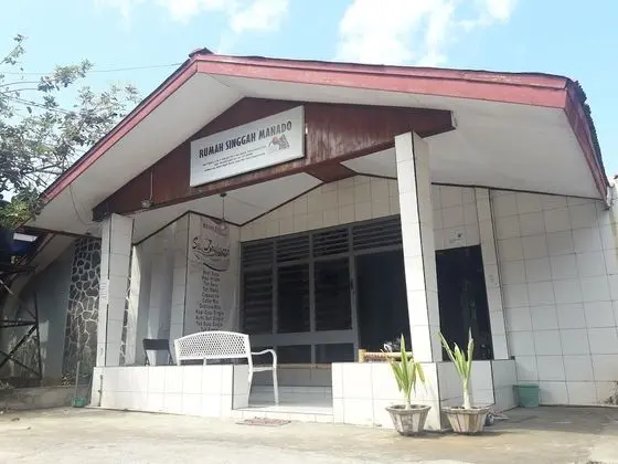 Rumah Singgah Manado - Hostel - Dış Mekan
