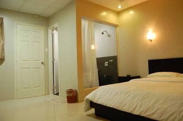 Rumi Apartelle Hotel - Oda