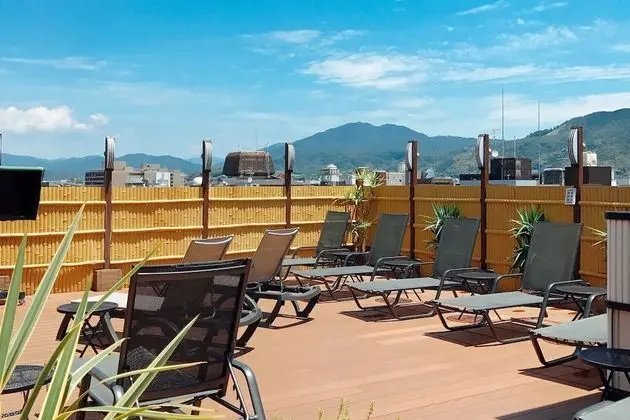 Rumor Plaza - Caters to Men