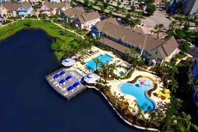 Runaway Beach Club